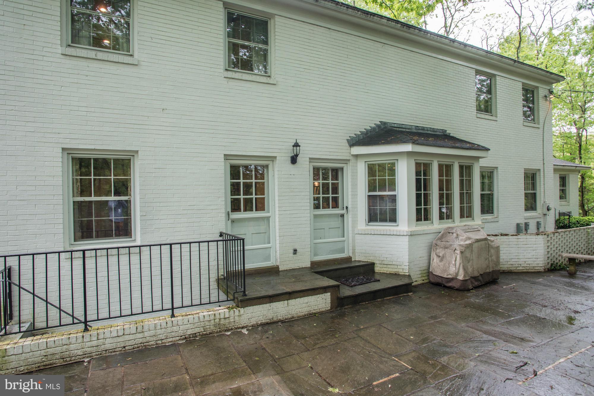 HUNTERS VALLEY MINCHEWS - Residential Lease