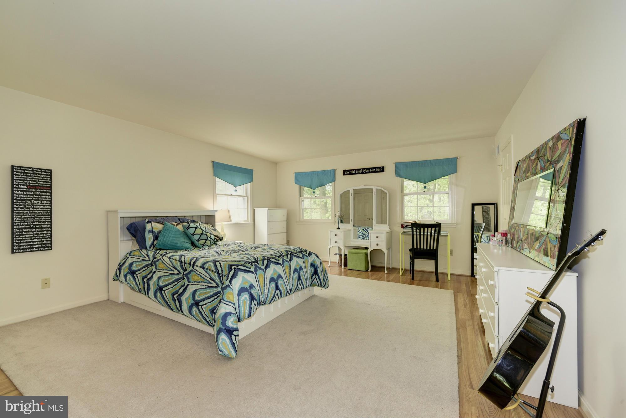 HUNTERS VALLEY MINCHEWS - Residential Lease