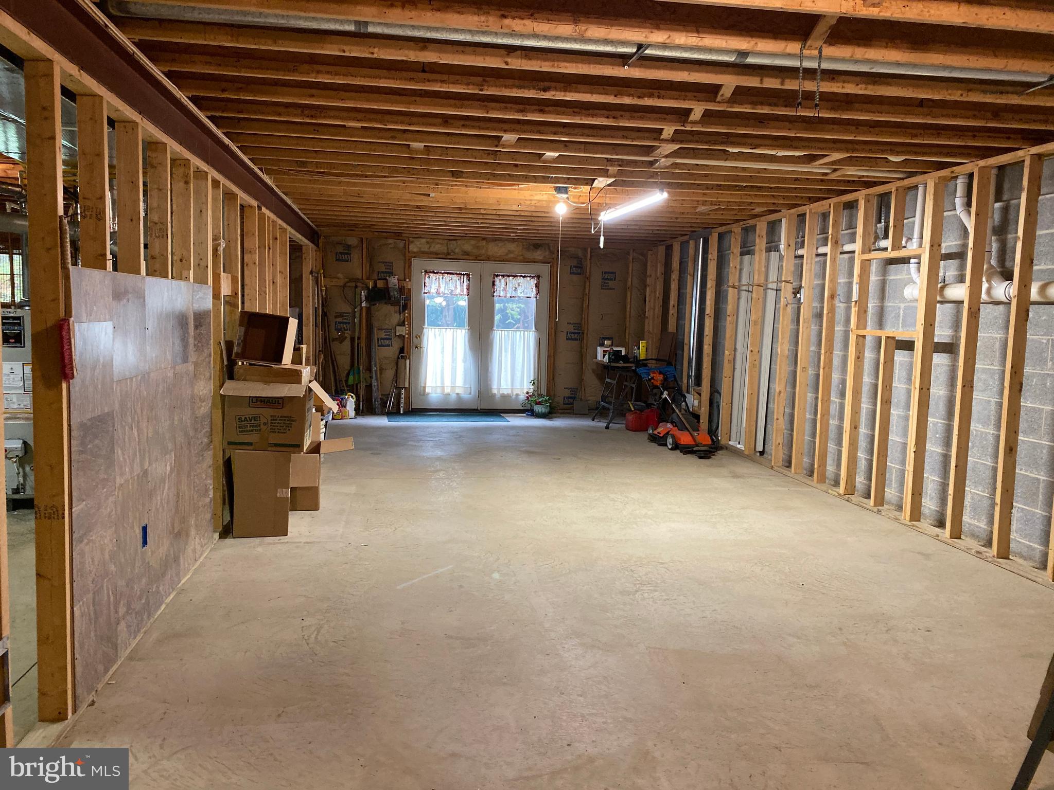 EQUINE MEADOWS - Residential