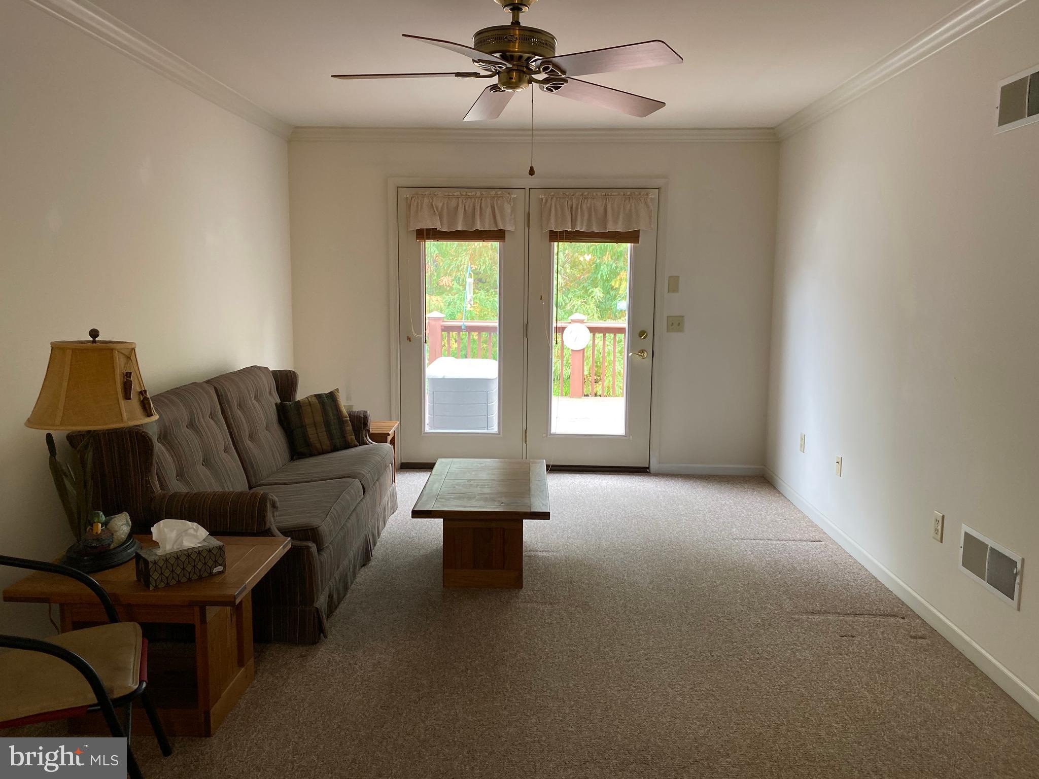 EQUINE MEADOWS - Residential