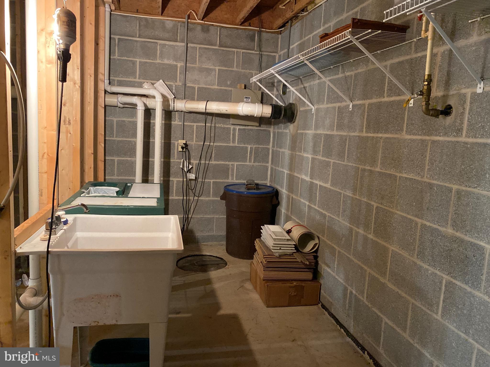 EQUINE MEADOWS - Residential