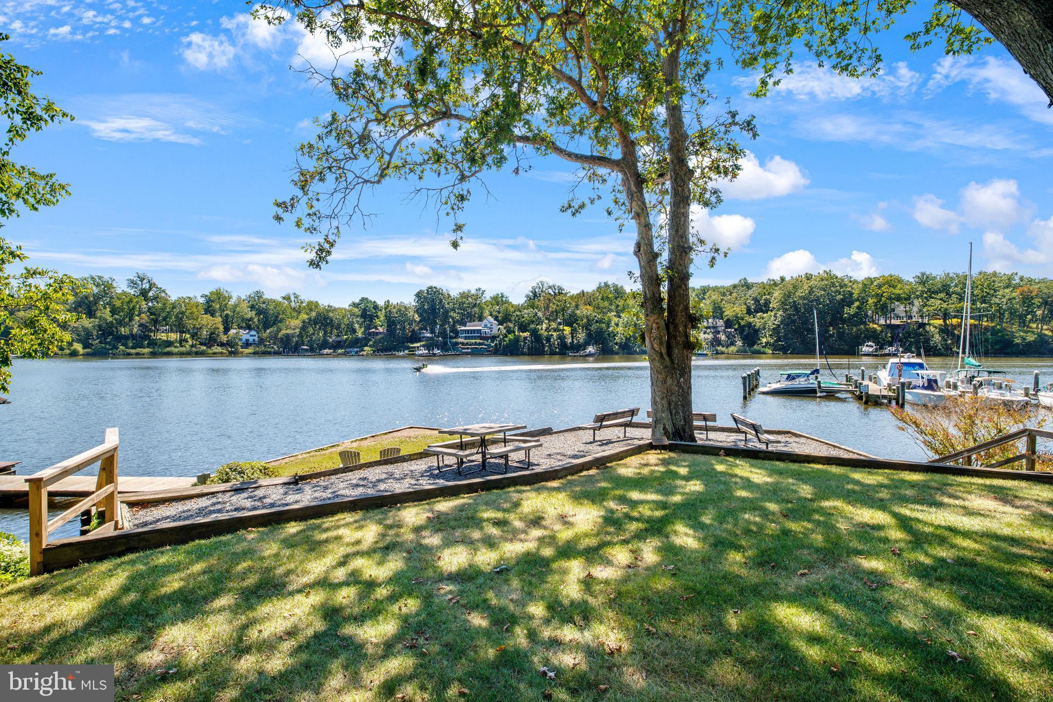 ANNAPOLIS LANDING - Residential