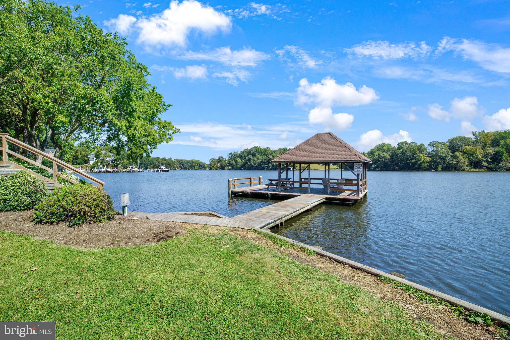 ANNAPOLIS LANDING - Residential