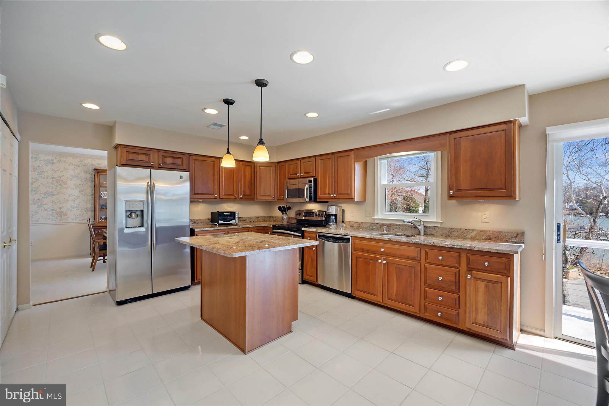 ANNAPOLIS LANDING - Residential