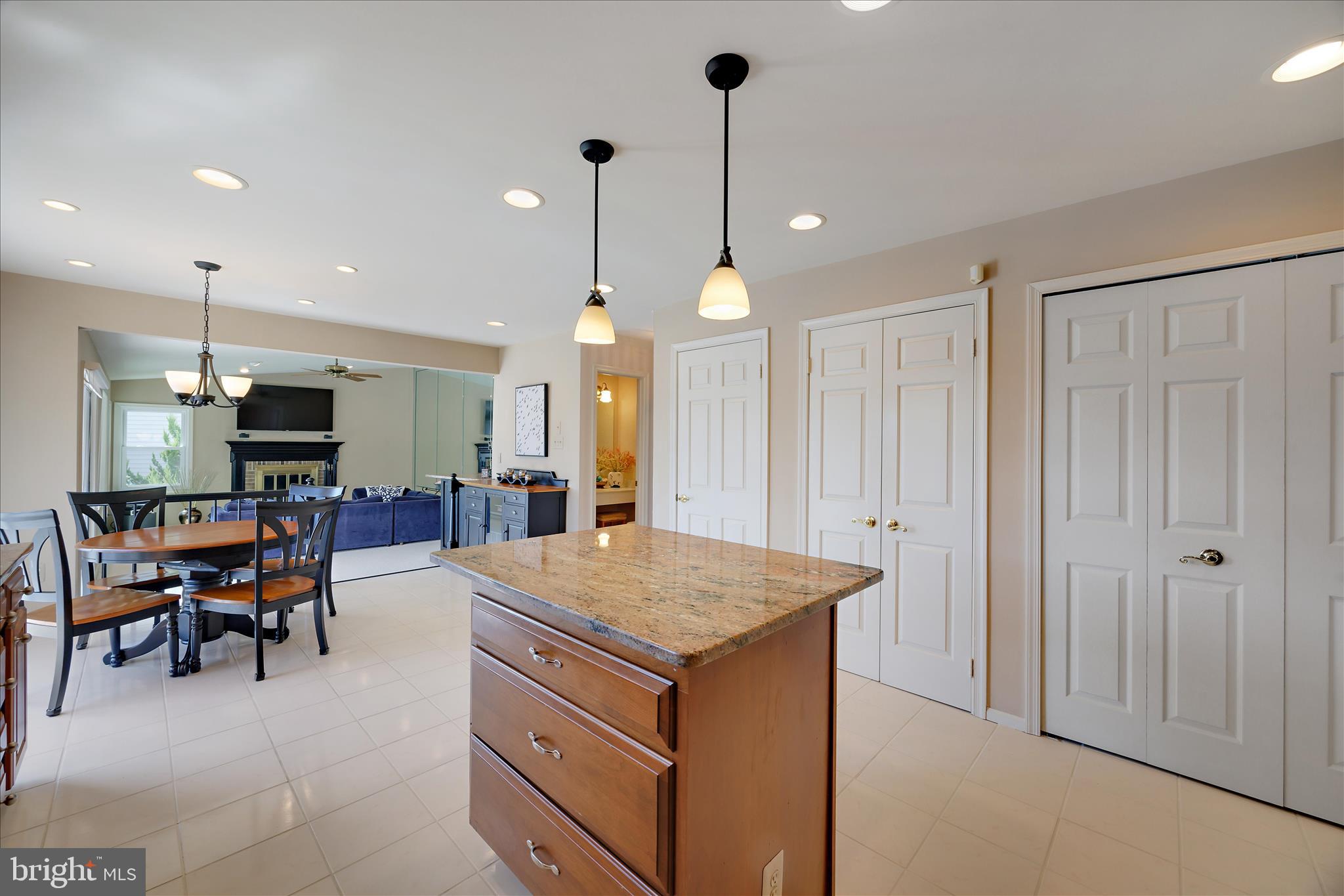 ANNAPOLIS LANDING - Residential