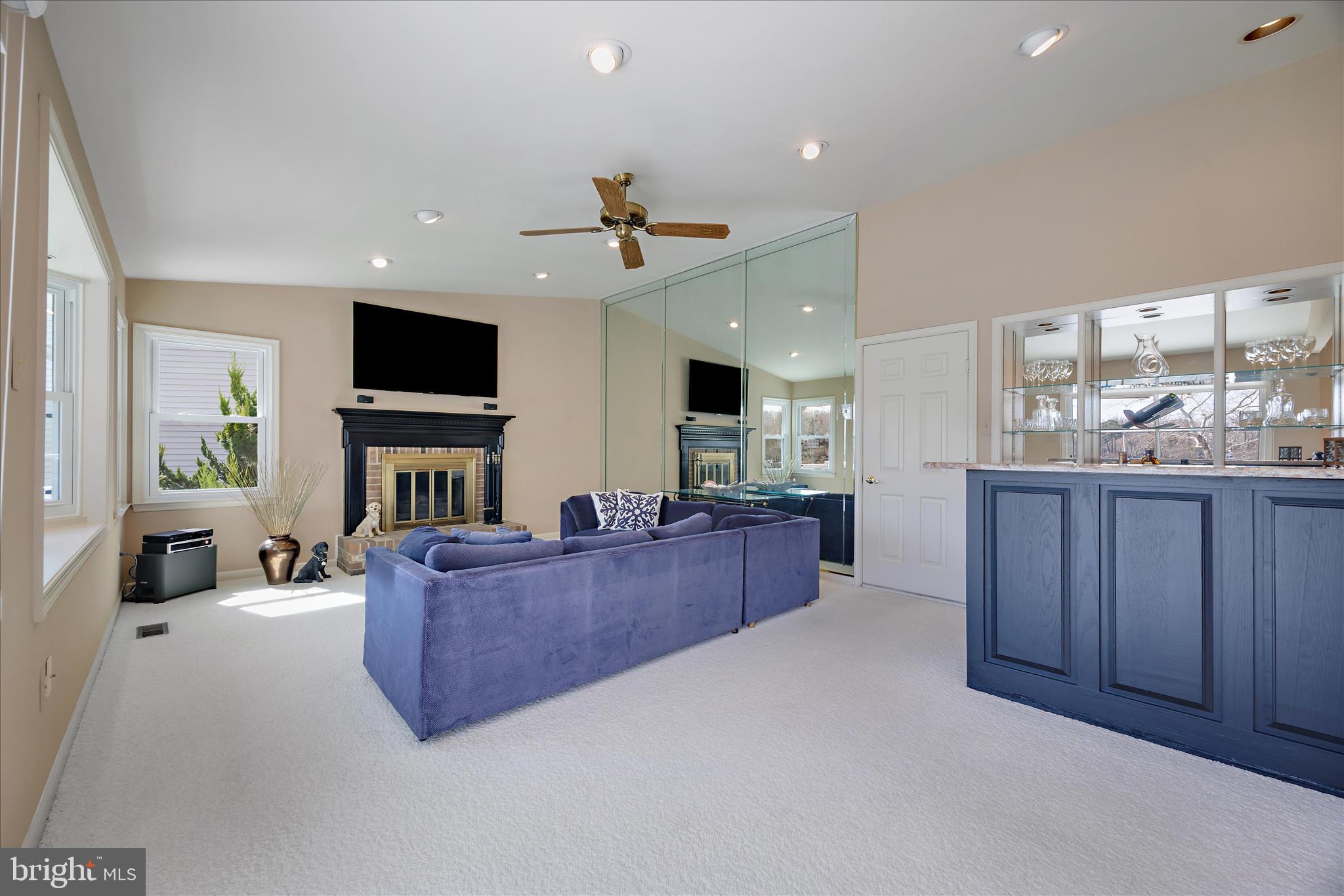 ANNAPOLIS LANDING - Residential