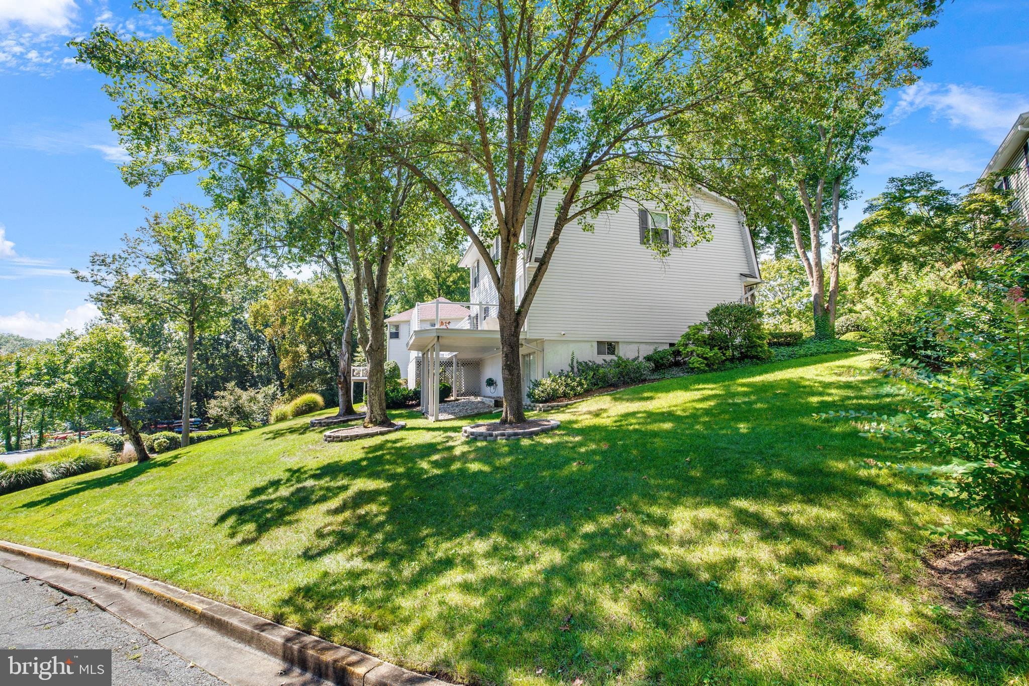 ANNAPOLIS LANDING - Residential