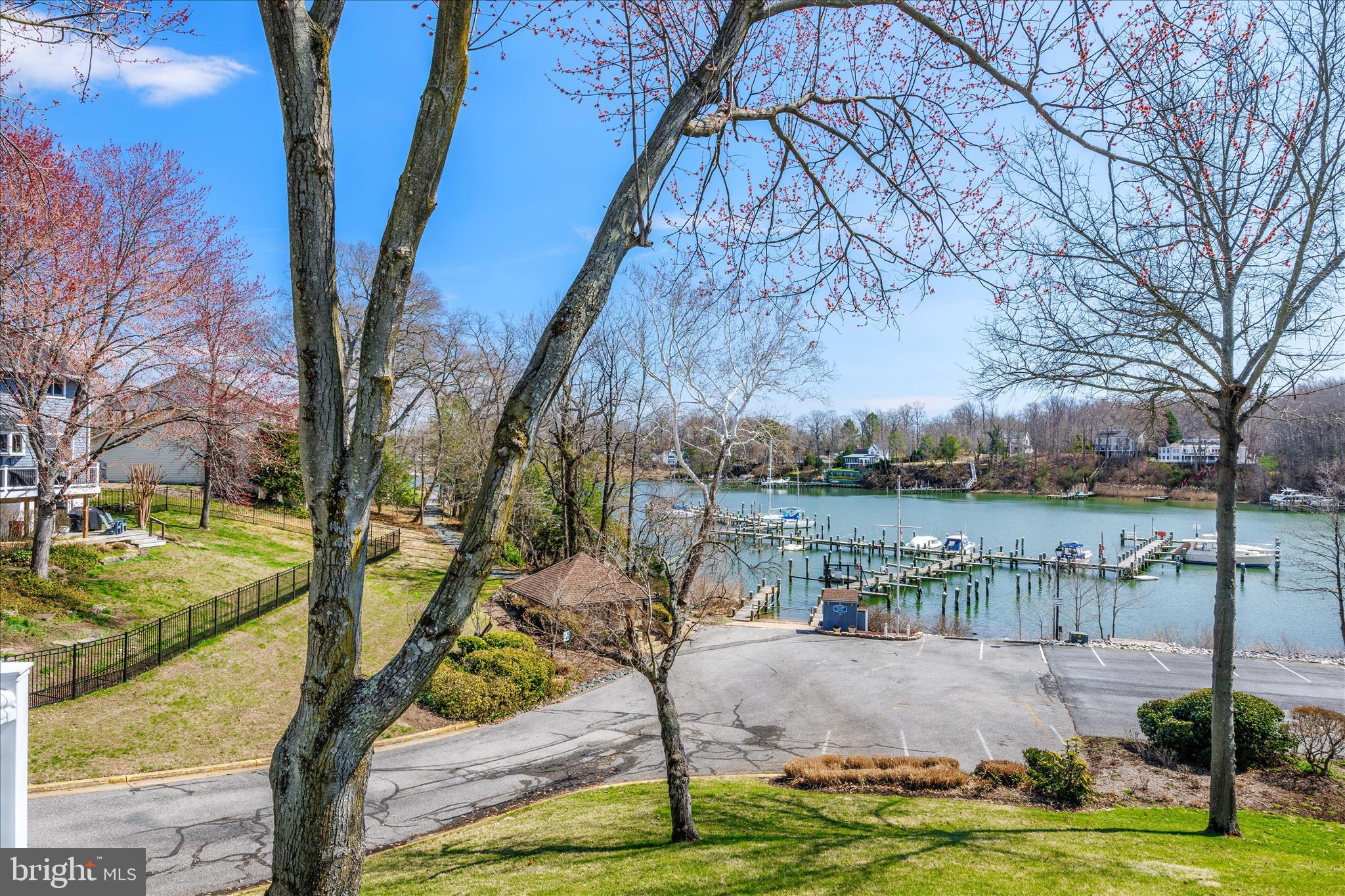 ANNAPOLIS LANDING - Residential