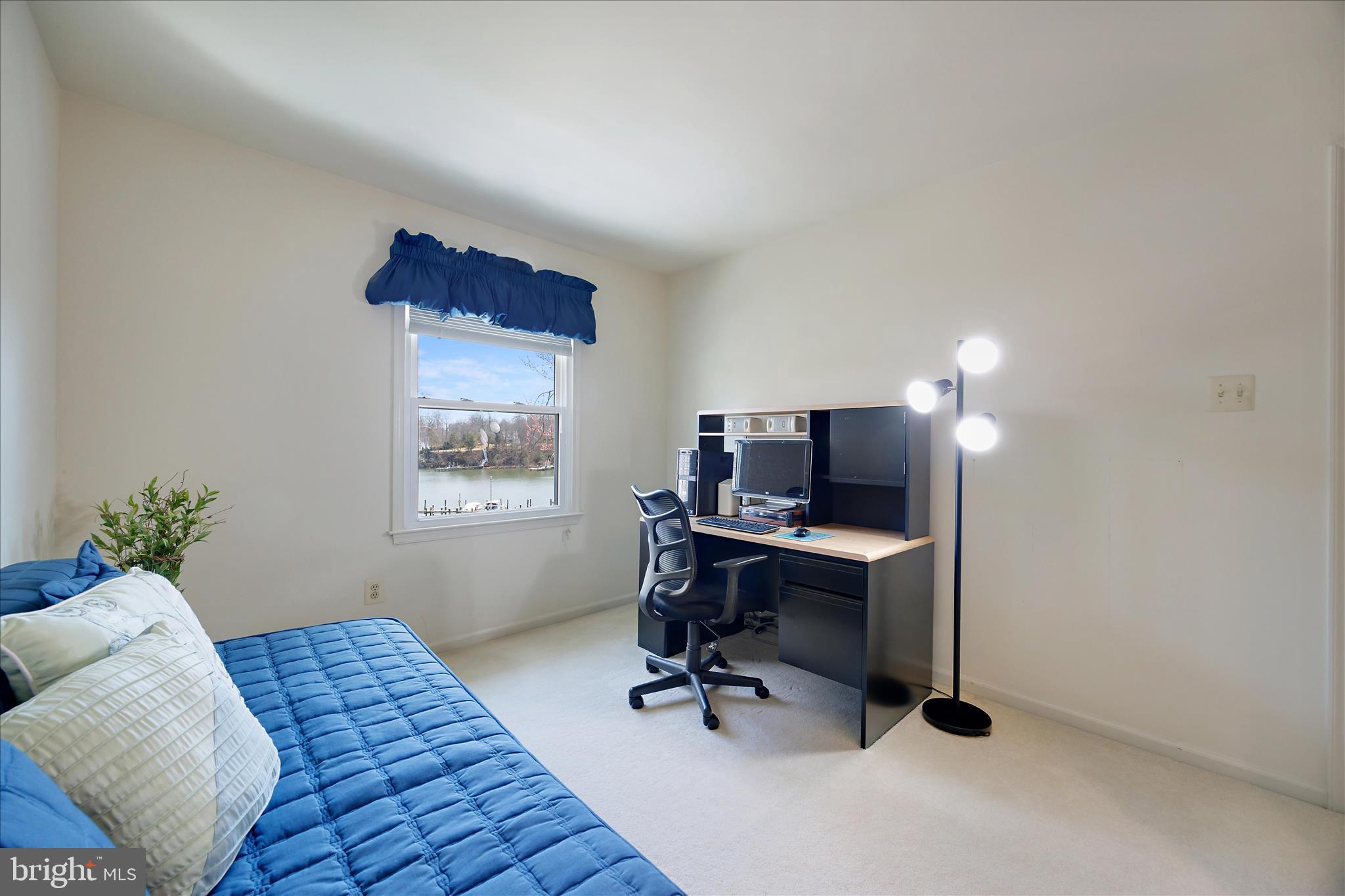 ANNAPOLIS LANDING - Residential