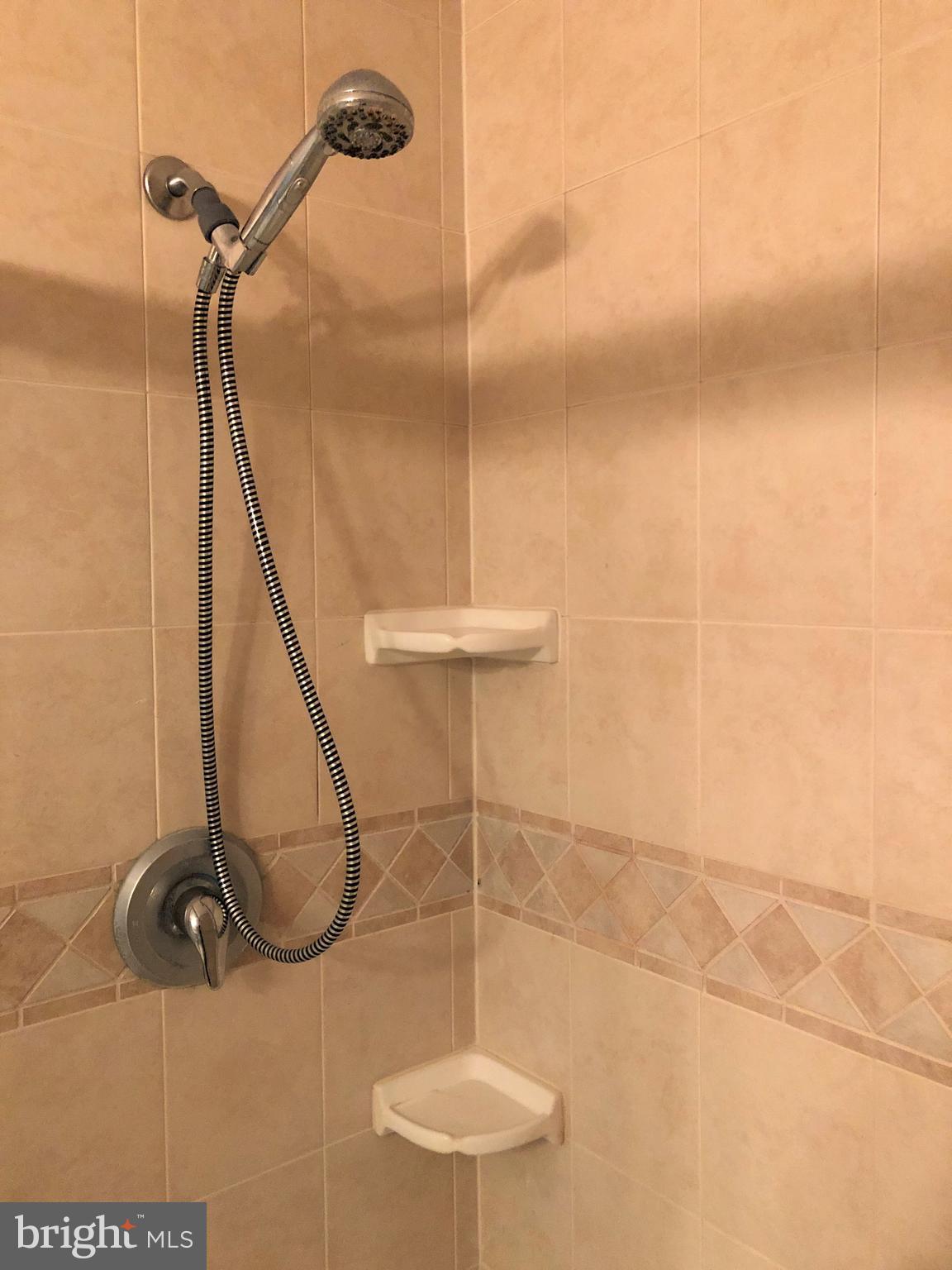 HAMPSHIRE - Residential