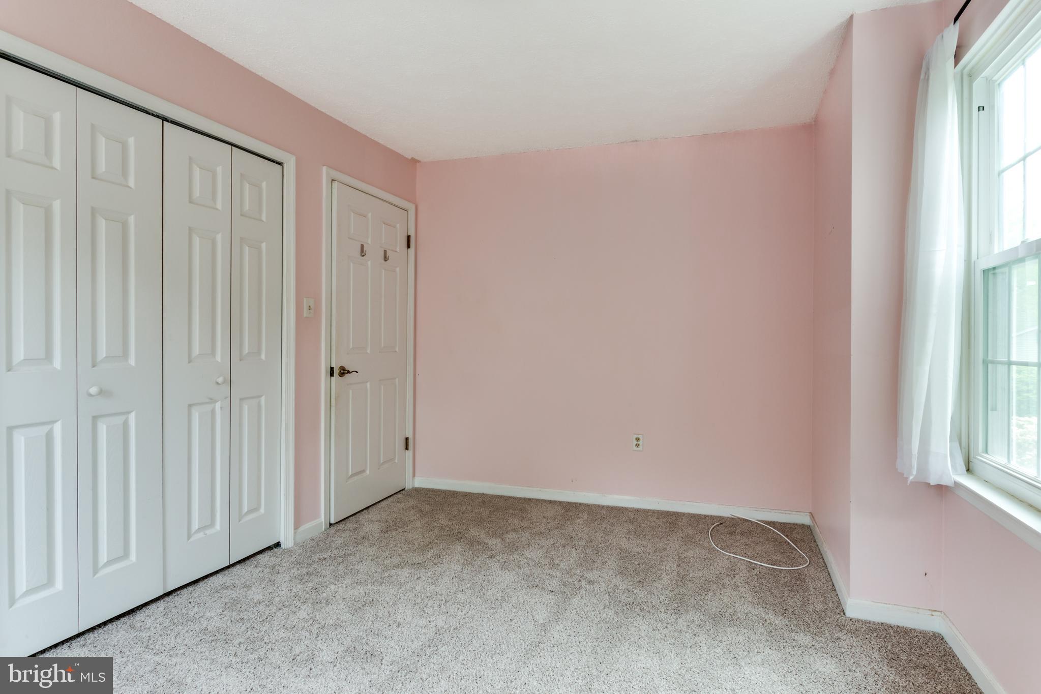 HAMPSHIRE - Residential