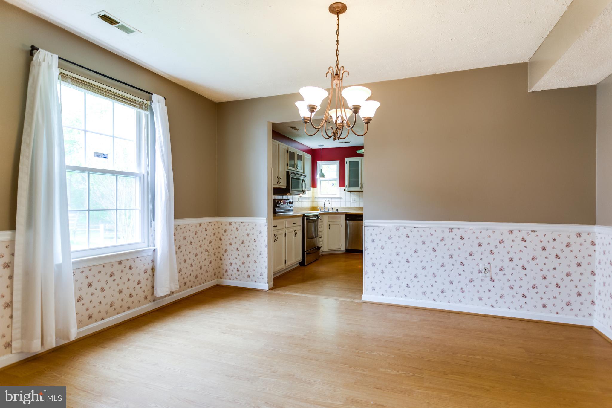 HAMPSHIRE - Residential