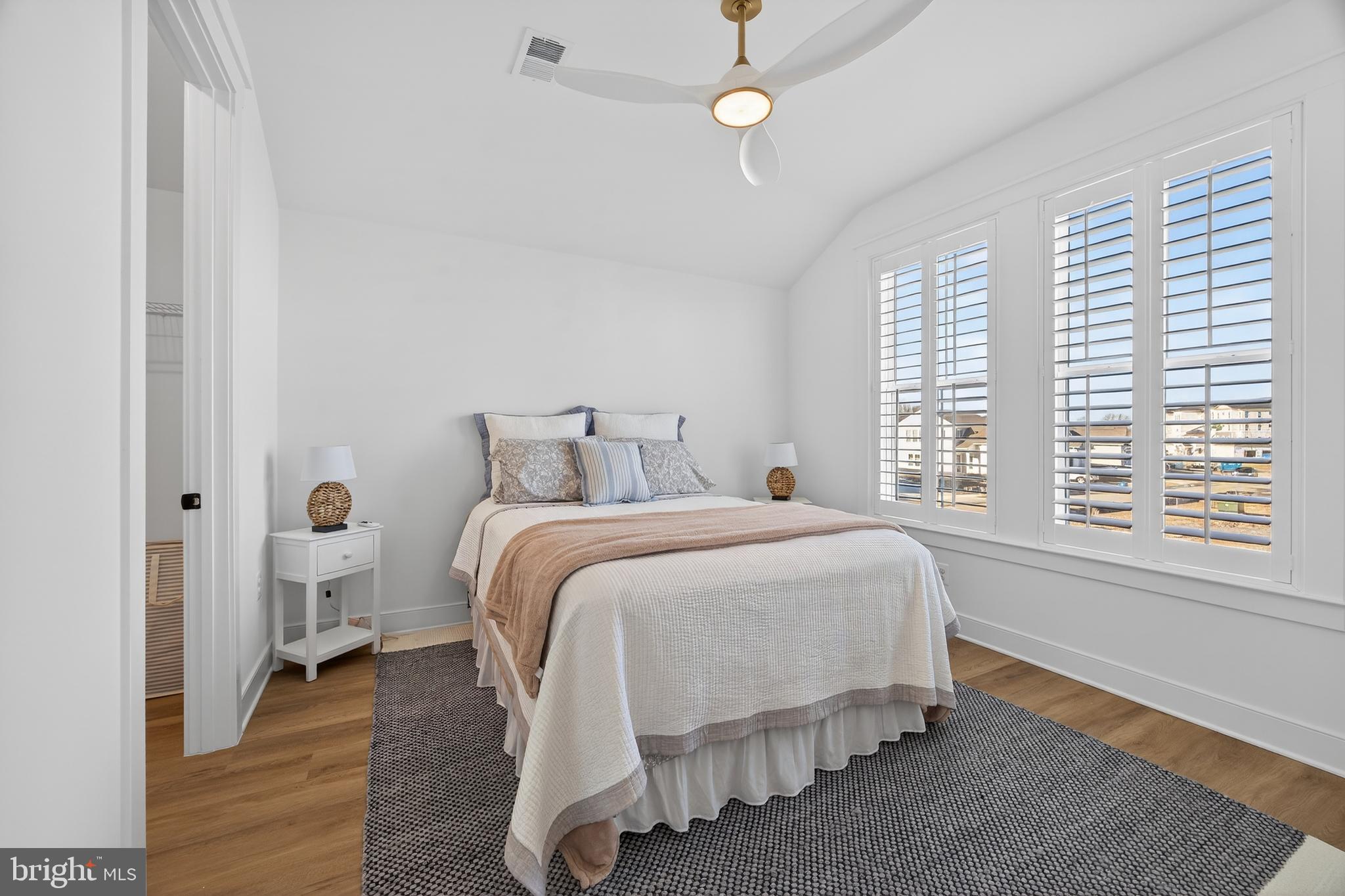 FOUR SEASONS AT KENT ISLAND - Residential