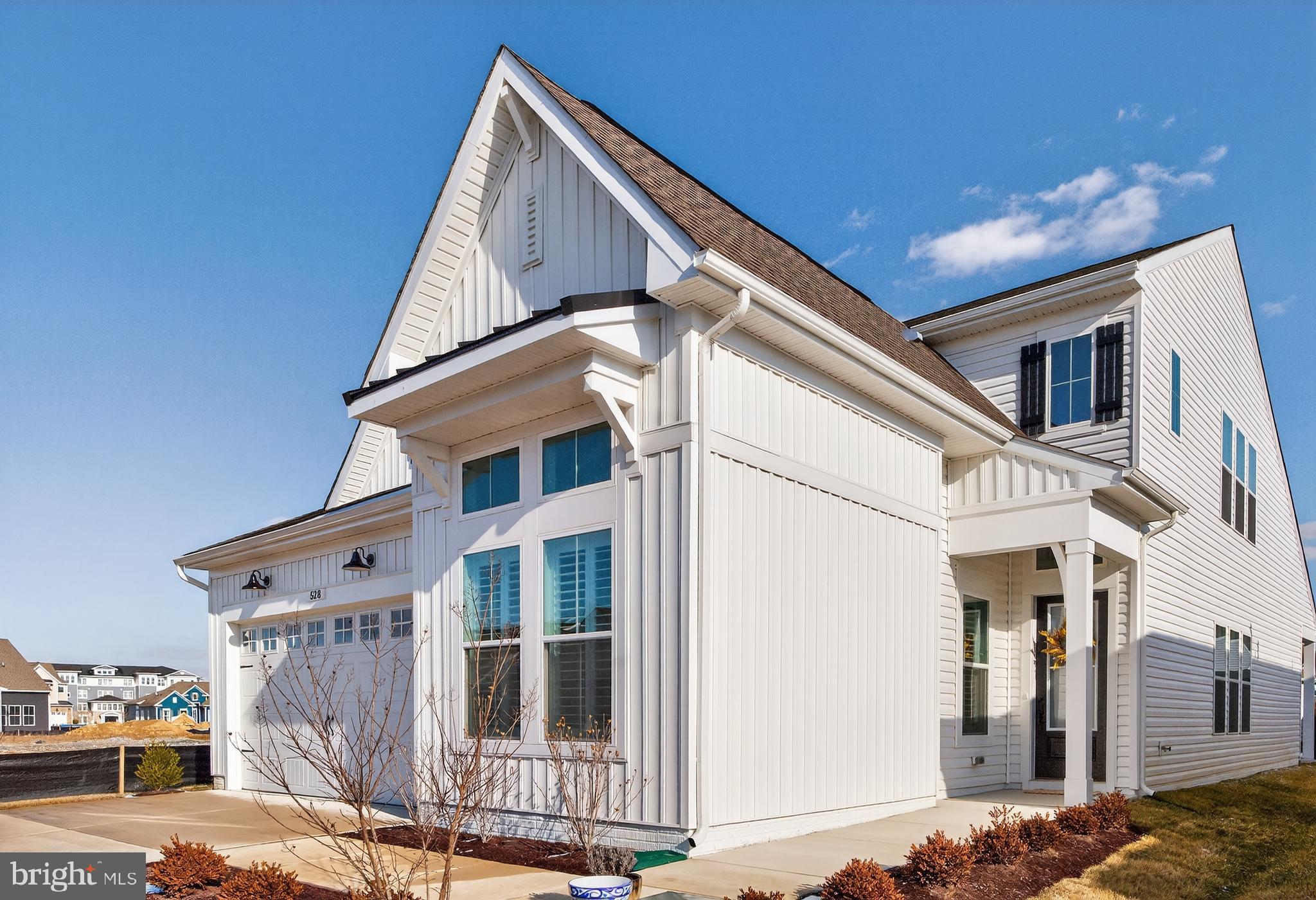 FOUR SEASONS AT KENT ISLAND - Residential