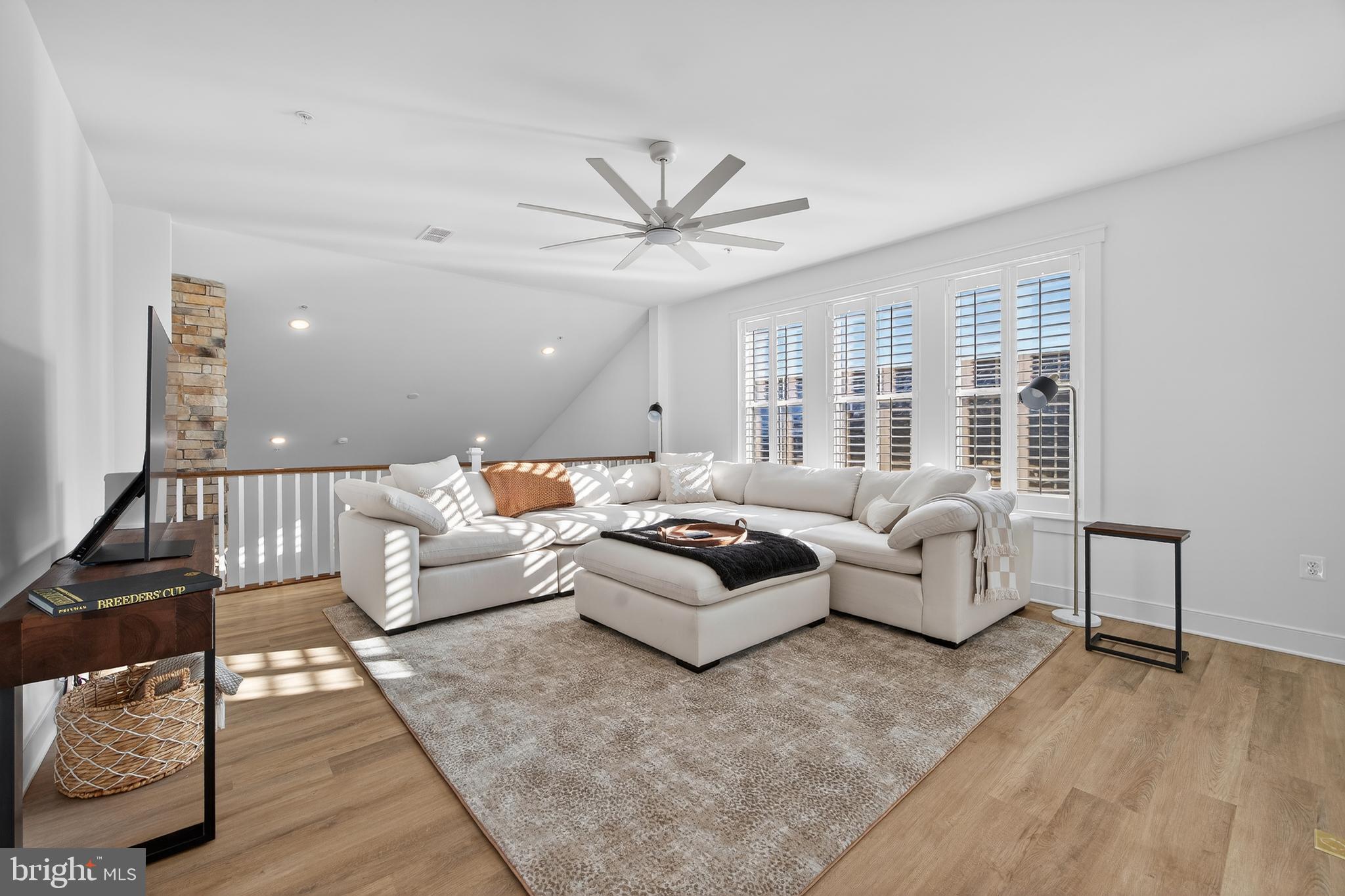 FOUR SEASONS AT KENT ISLAND - Residential