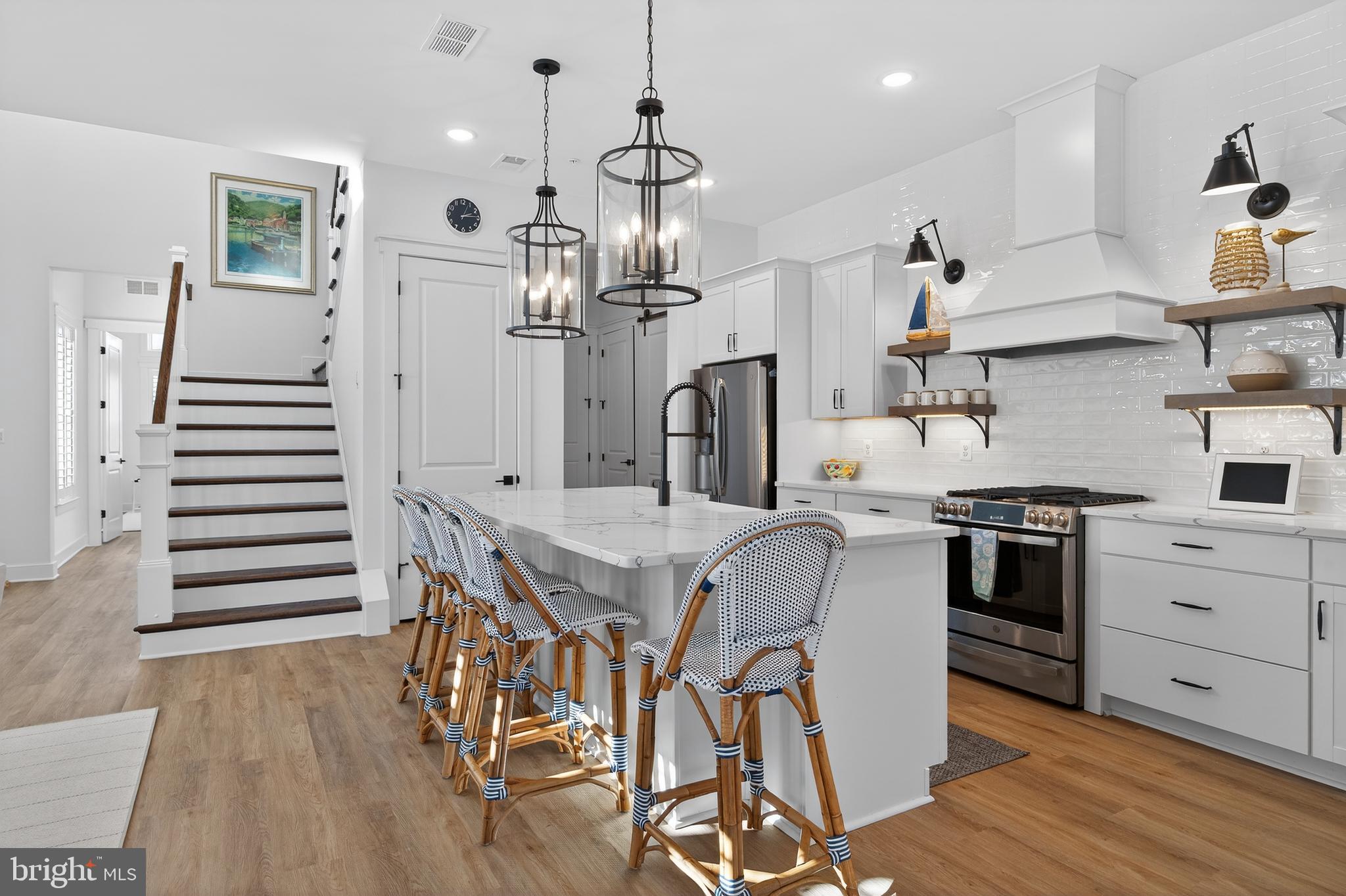 FOUR SEASONS AT KENT ISLAND - Residential