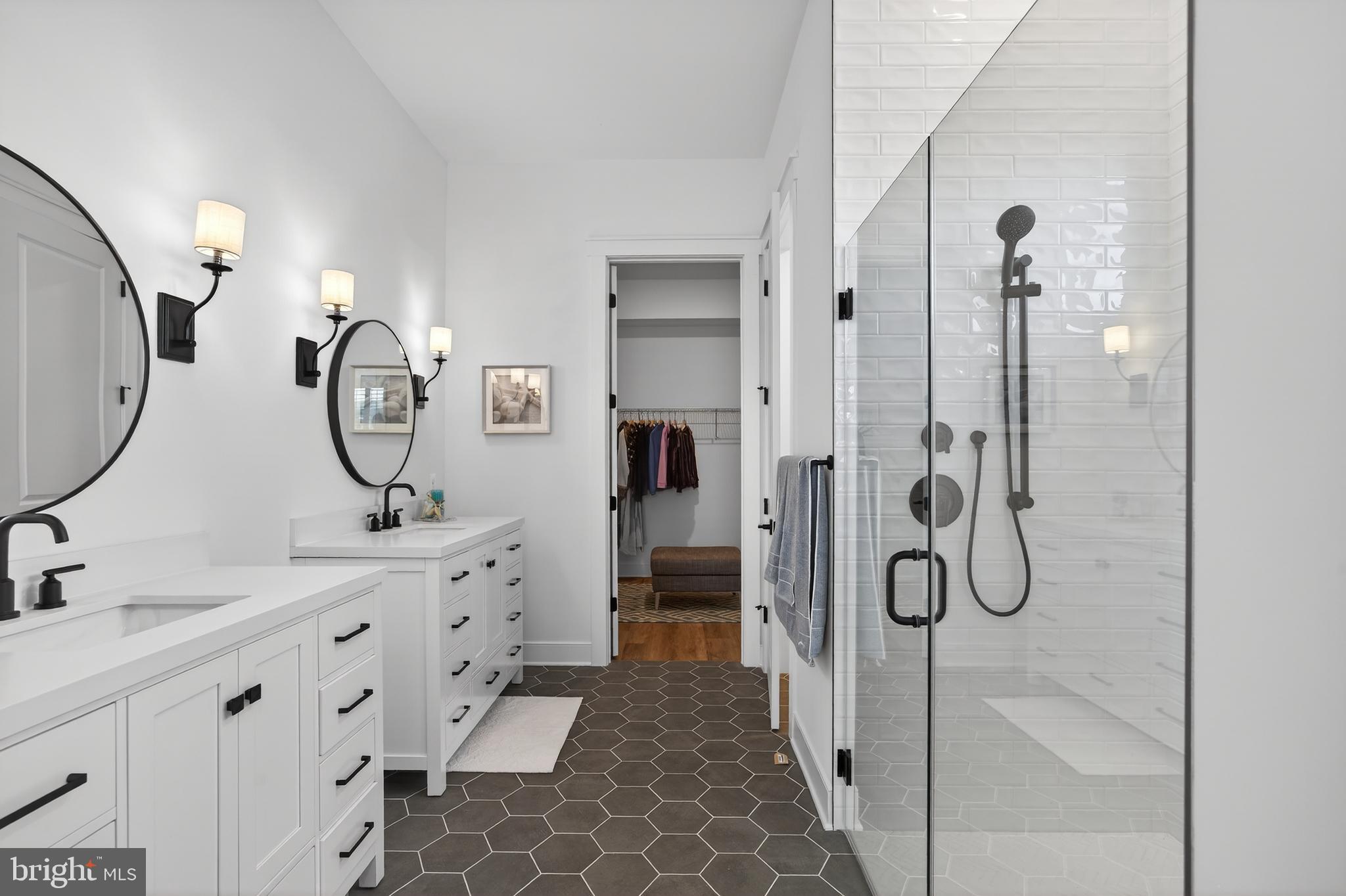 FOUR SEASONS AT KENT ISLAND - Residential