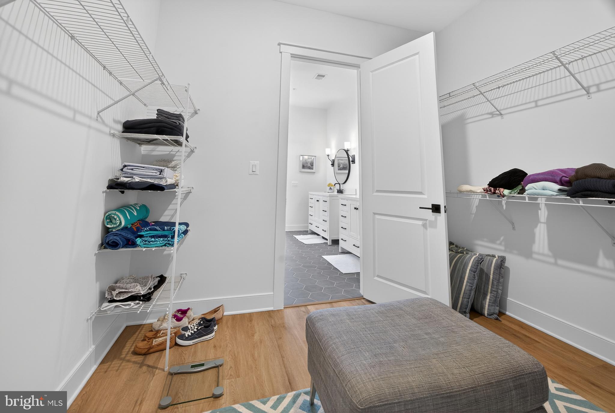 FOUR SEASONS AT KENT ISLAND - Residential