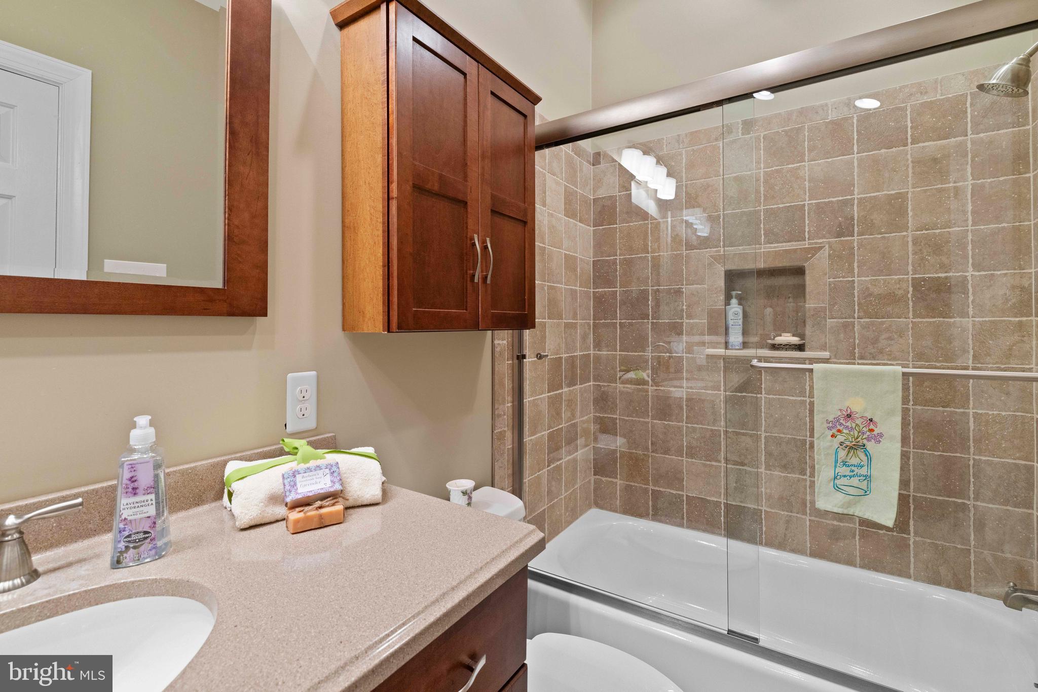 SPRINGFIELD - Residential