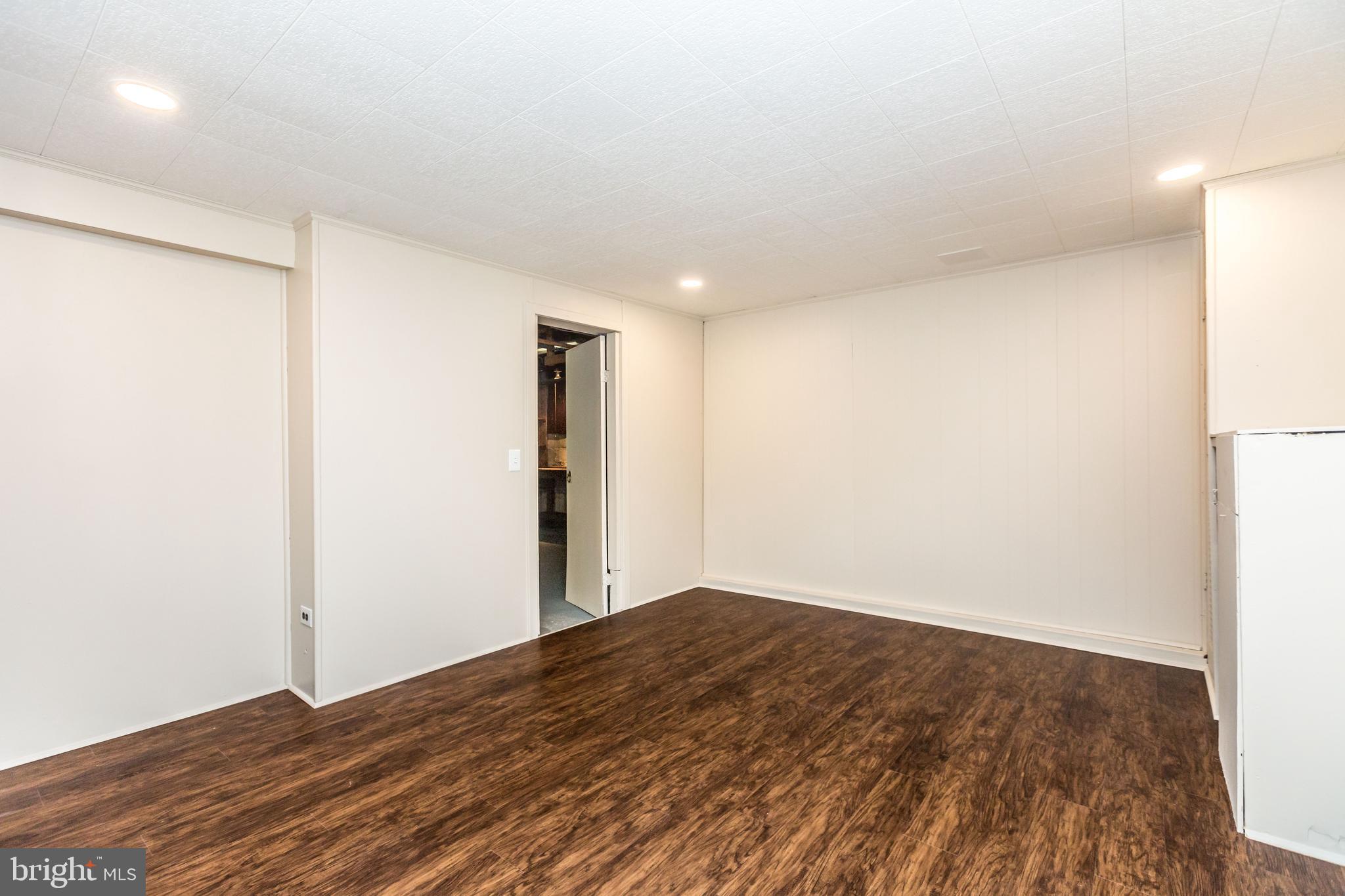 RADNOR WINSTON - Residential