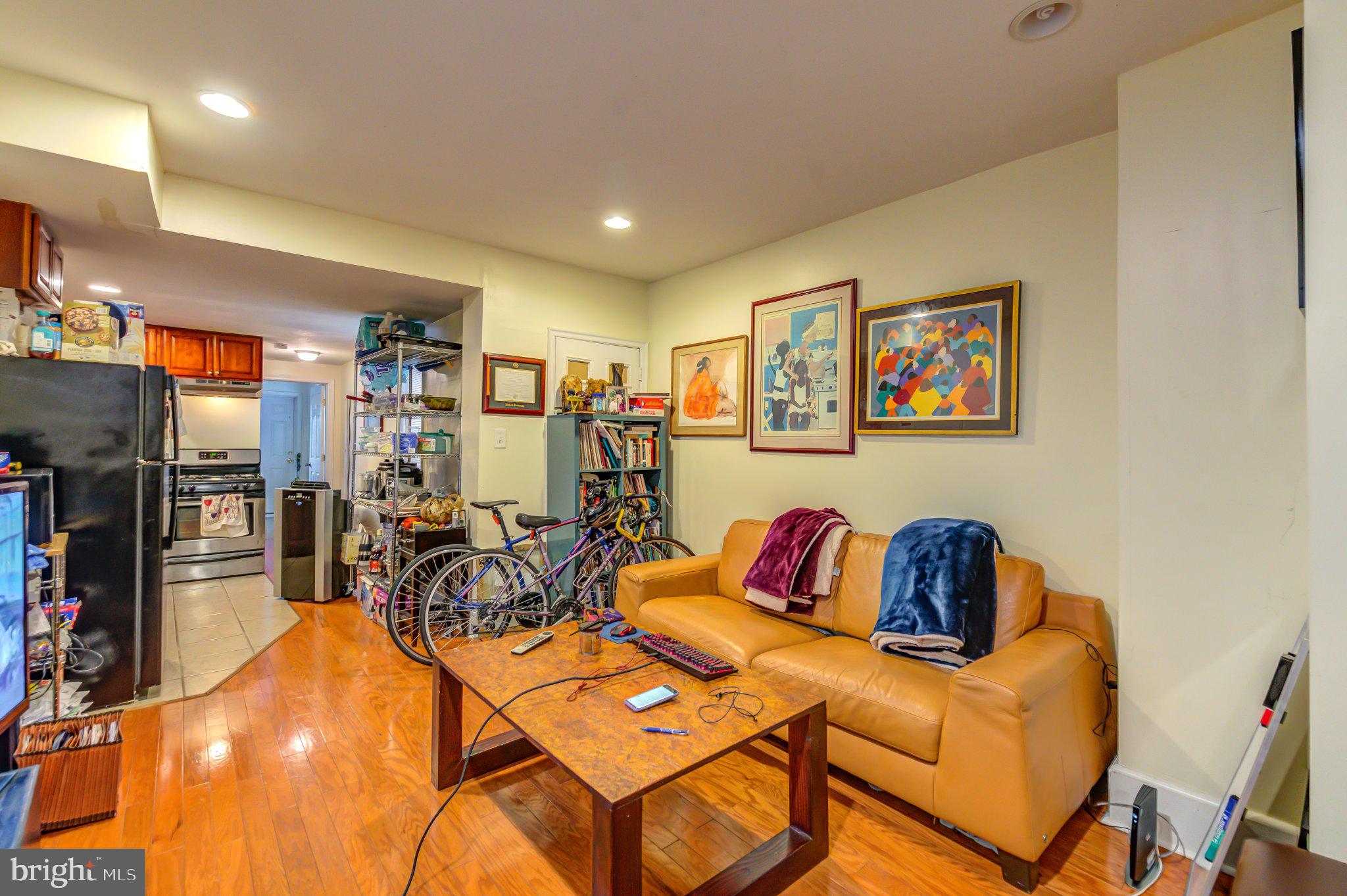 327 N PRESTON STREET