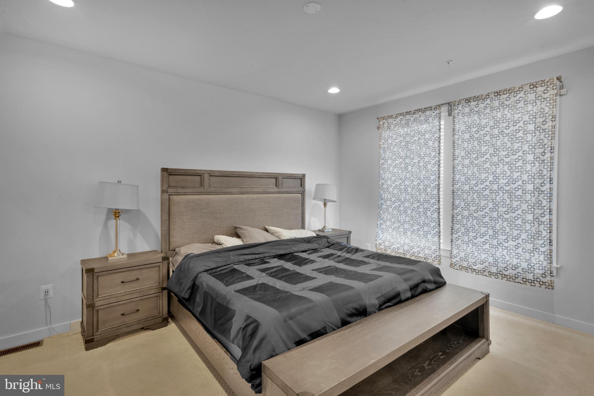 TUSCARORA CREEK - Residential