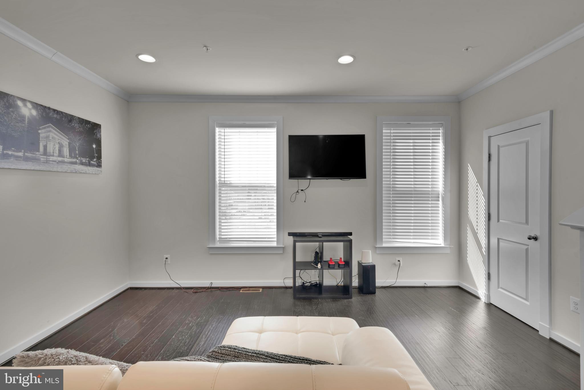 TUSCARORA CREEK - Residential