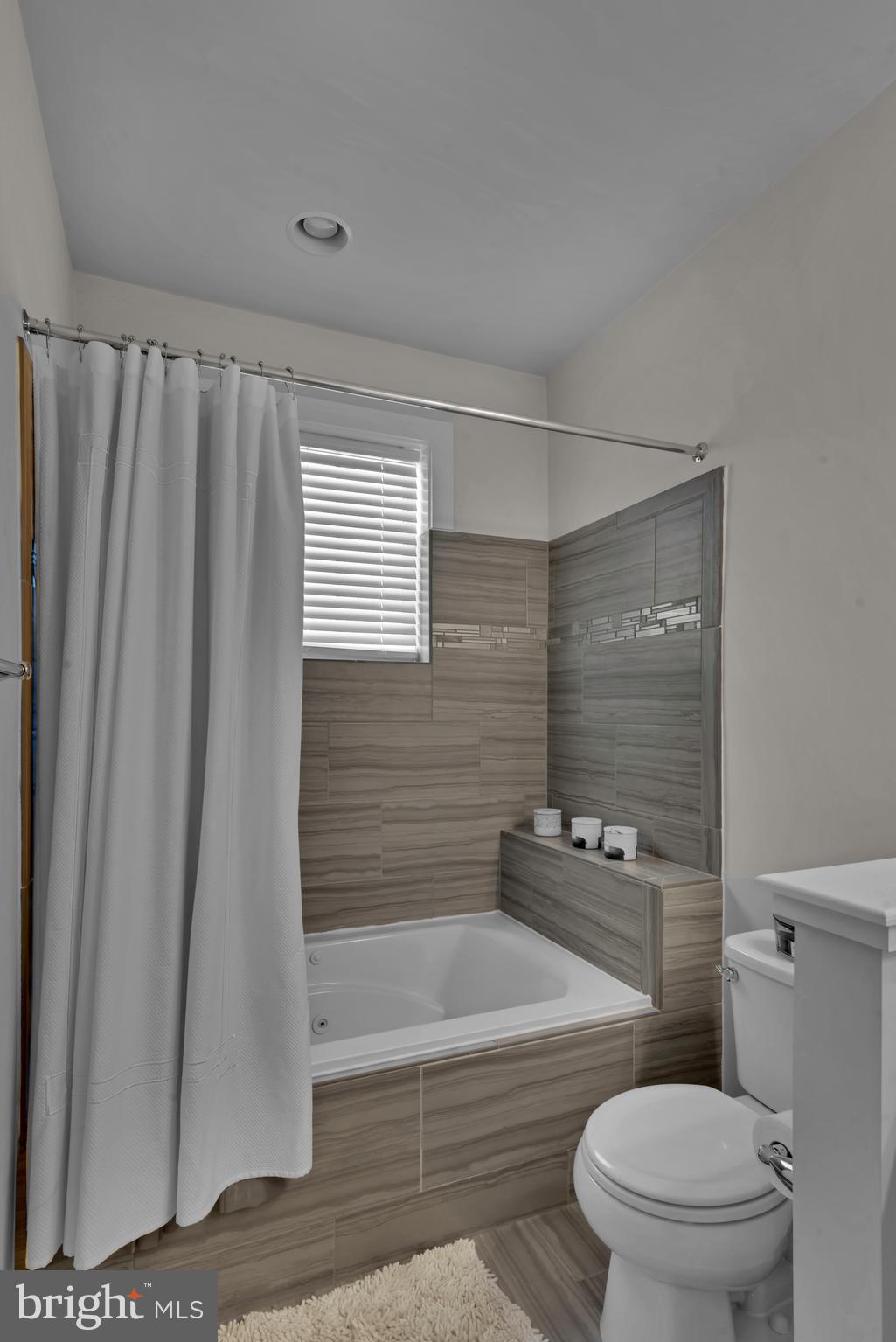 TUSCARORA CREEK - Residential