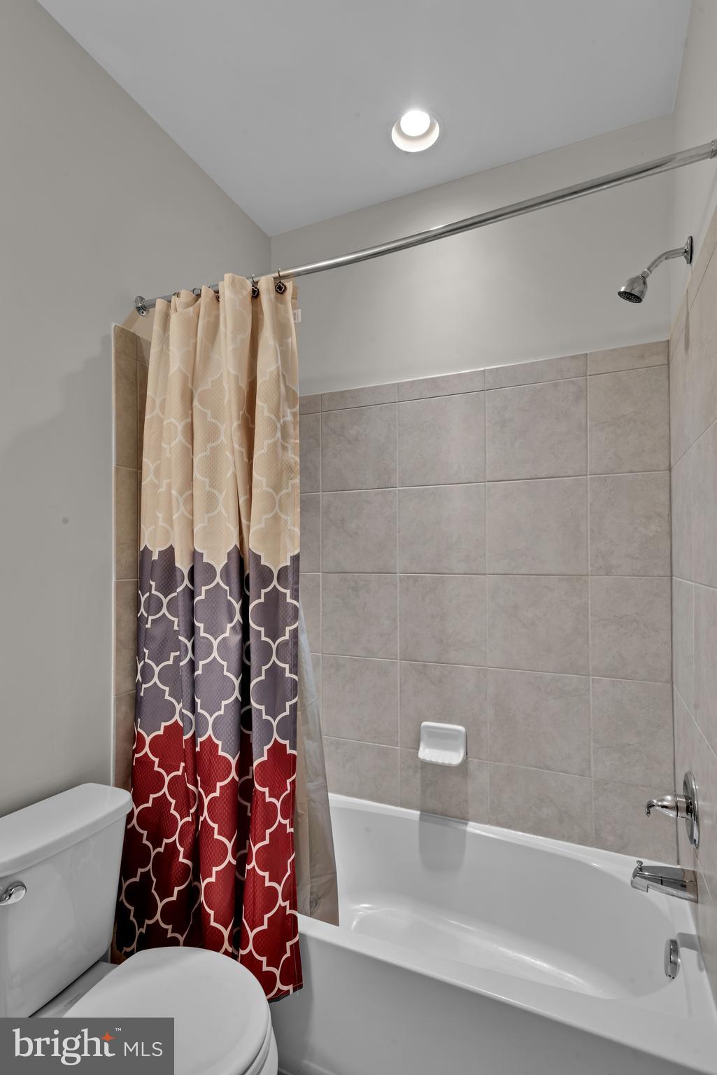 TUSCARORA CREEK - Residential