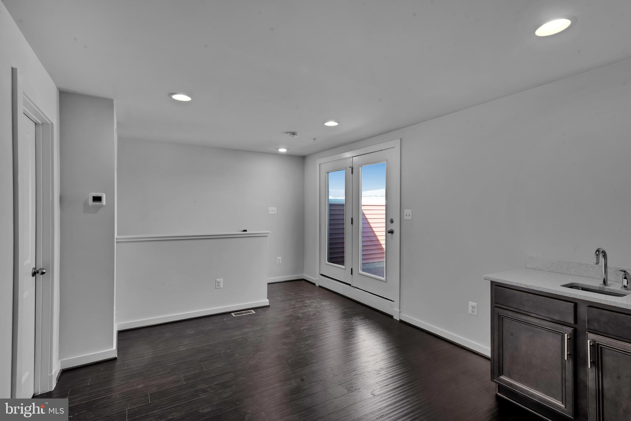 TUSCARORA CREEK - Residential