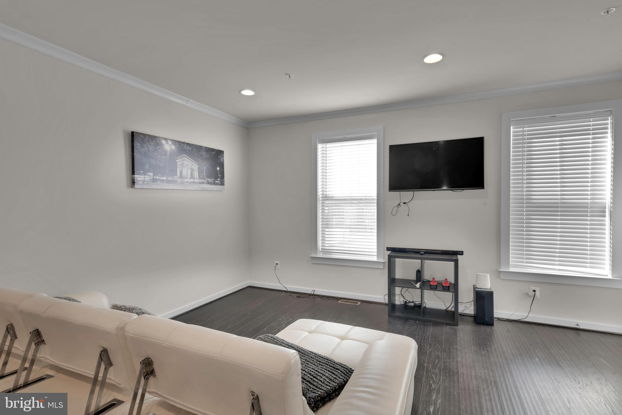 TUSCARORA CREEK - Residential