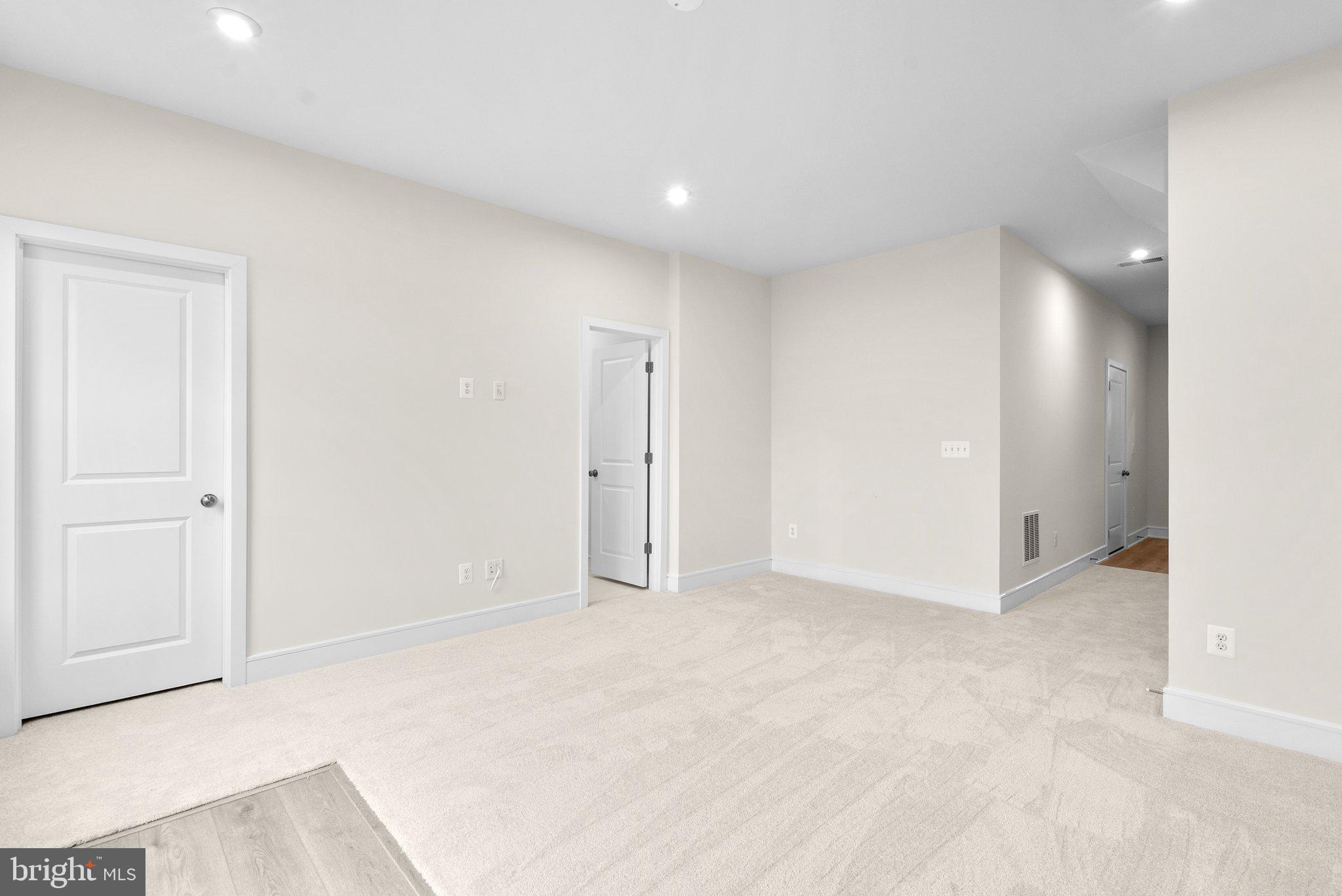 LAKE FREDERICK - Residential