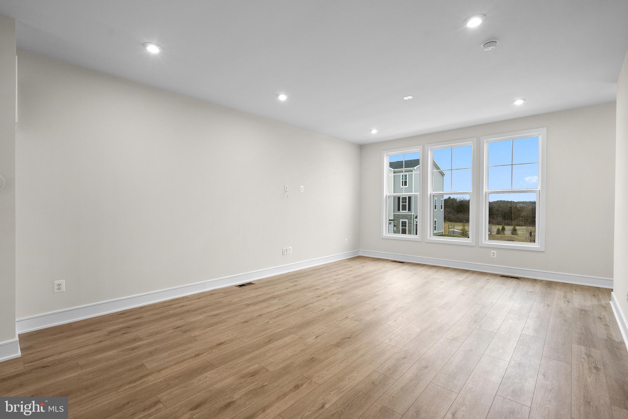 LAKE FREDERICK - Residential