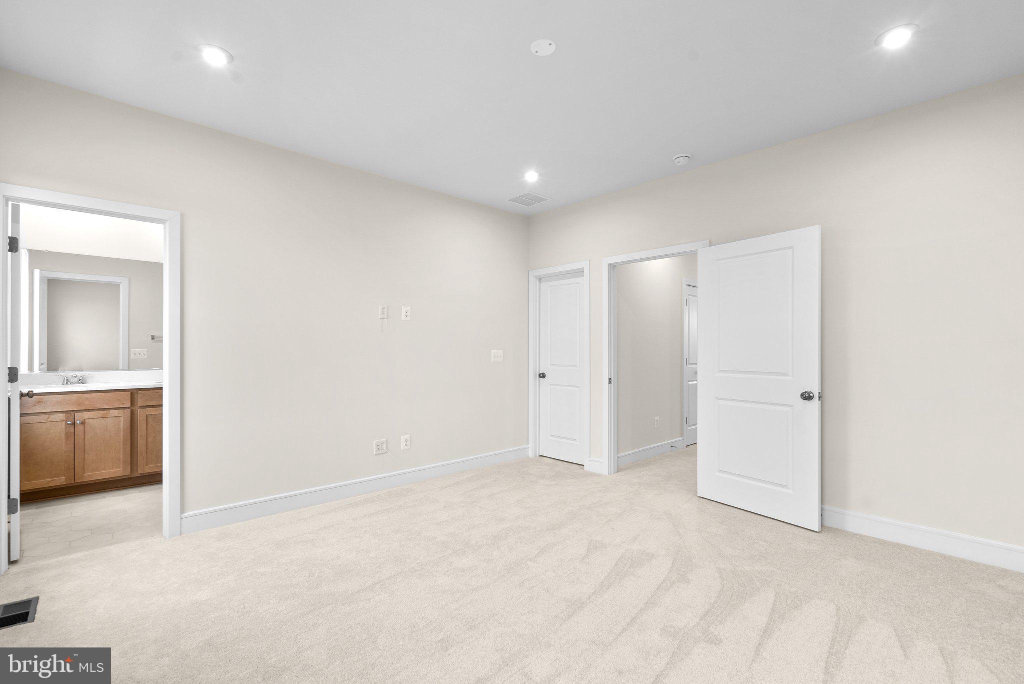 LAKE FREDERICK - Residential