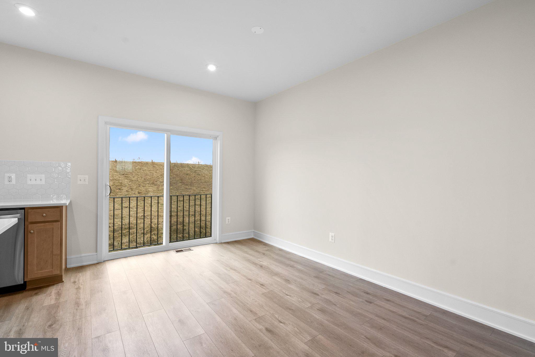 LAKE FREDERICK - Residential