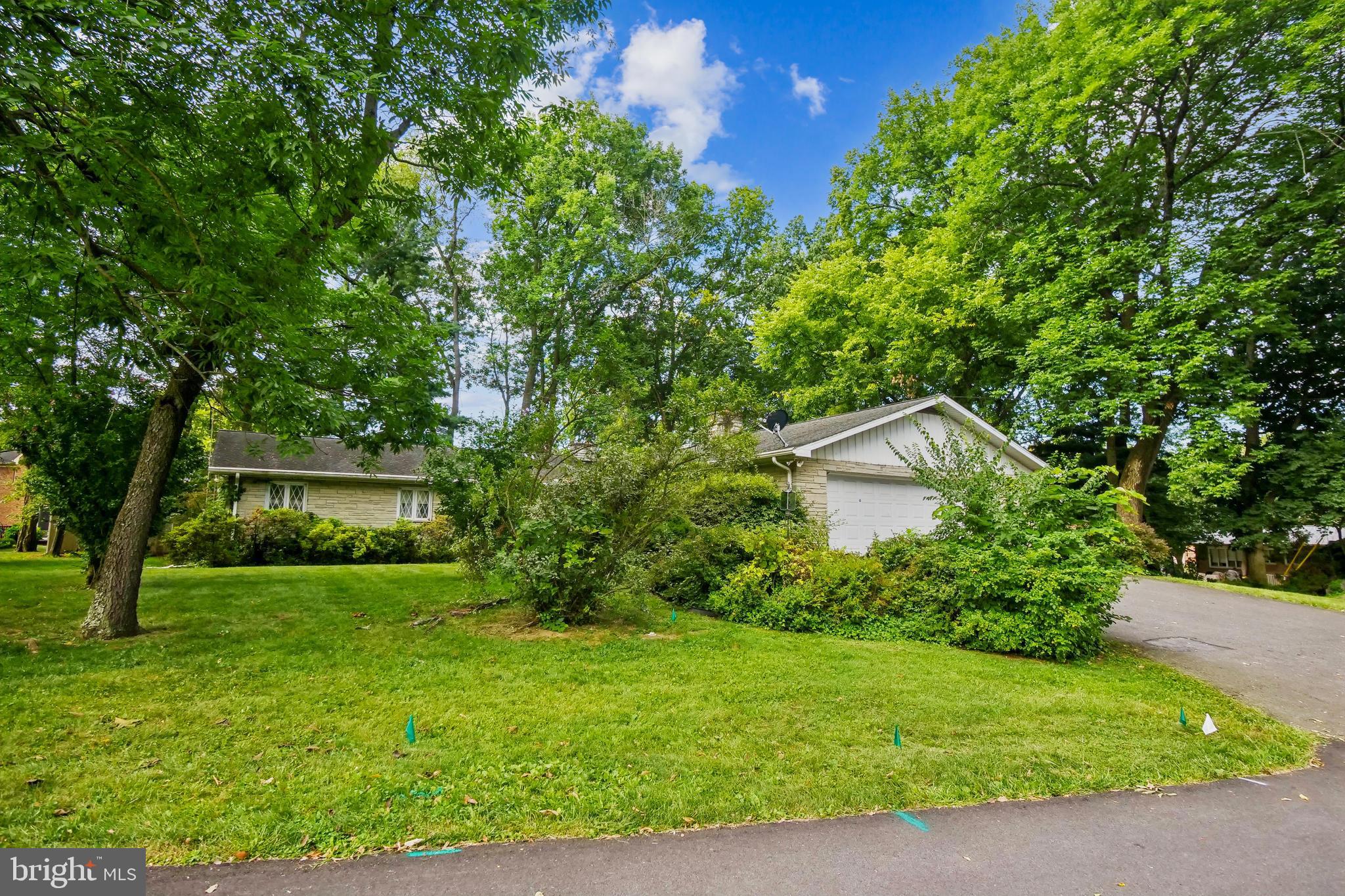 A North End gem with space to grow, customize, and call your own. This 4-bedroom, 2.5-bath ranch-style home sits on a quiet, tree-lined street in one of Hagerstown’s most desirable areas. Just minutes from Fountain Head Country Club and the shops and restaurants along Pennsylvania Avenue, it offers both a peaceful setting and everyday convenience.
Inside, you'll find roomy living spaces, a bright and spacious kitchen with tons of cabinet and counter space, and the opportunity to update and personalize to match your style. The generous front and back yards provide plenty of space for gardening, outdoor fun, or future improvements—and the oversized 2-car garage gives you all the storage and flexibility you need.
If you're a first-time buyer, investor, or someone ready to roll up your sleeves and create something special, this home is bursting with potential. Don’t miss your chance—schedule a tour today and explore the possibilities!