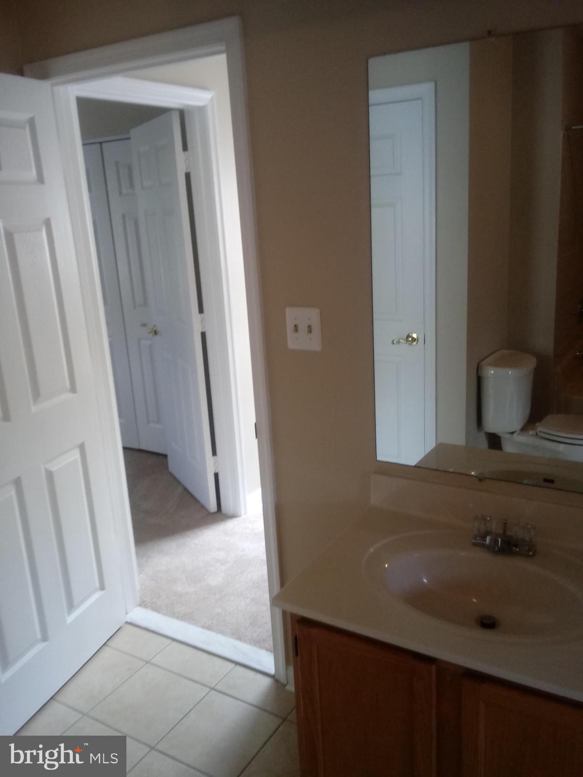 CONSTANT FRIENDSHIP - Residential