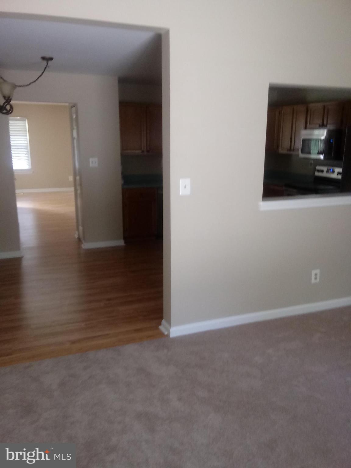 CONSTANT FRIENDSHIP - Residential