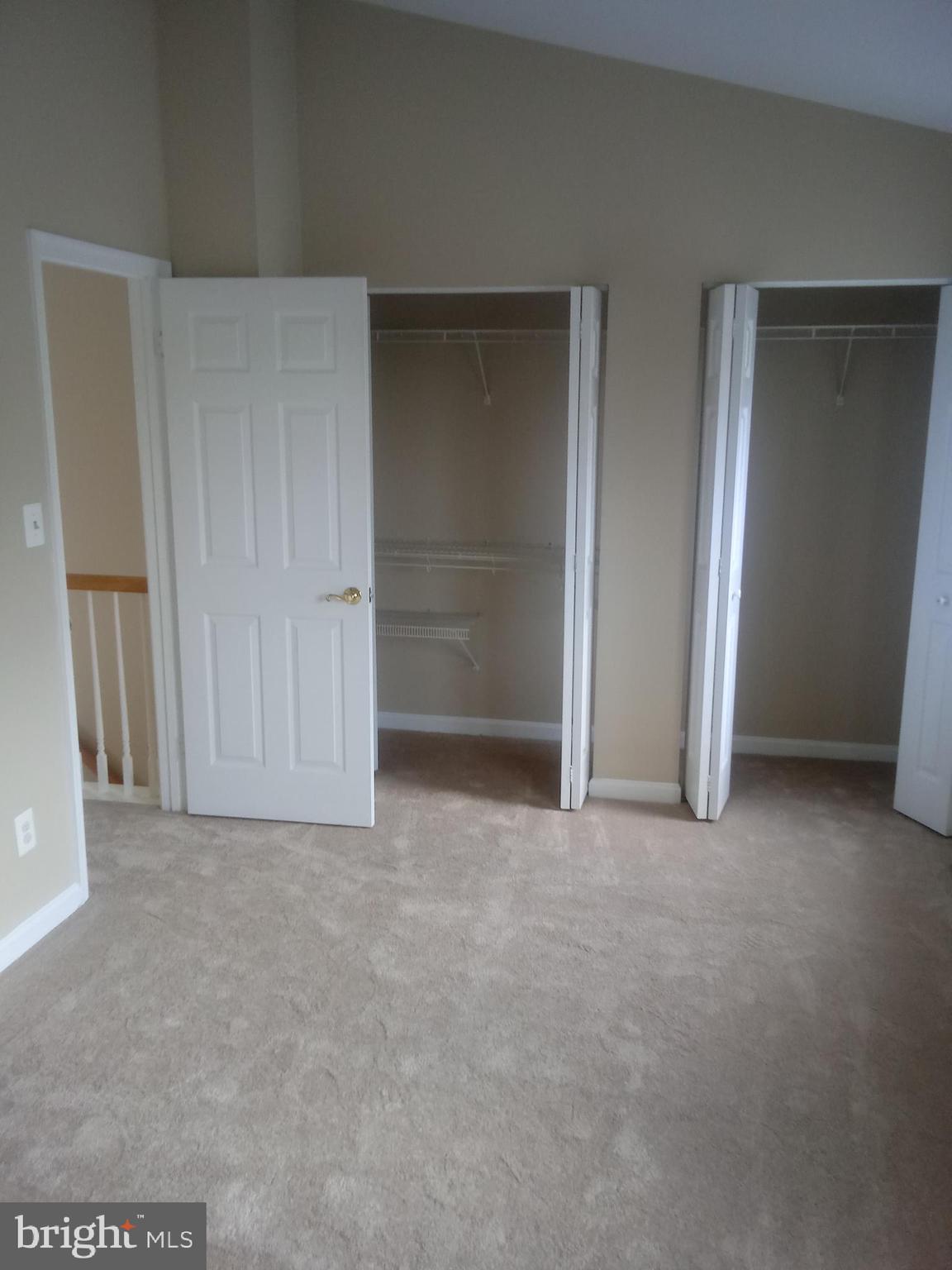 CONSTANT FRIENDSHIP - Residential