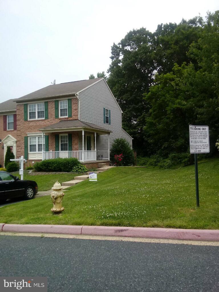 CONSTANT FRIENDSHIP - Residential