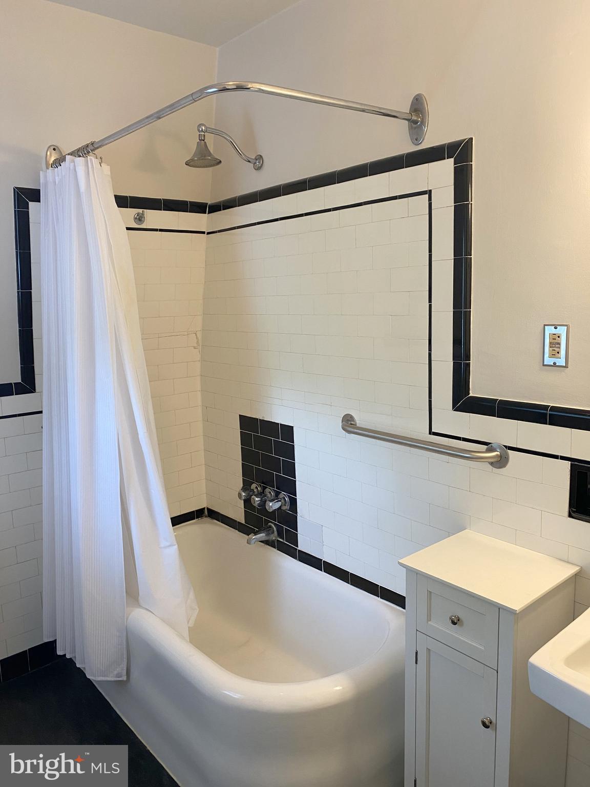 HISTORIC BETHLEHEM - Residential Lease