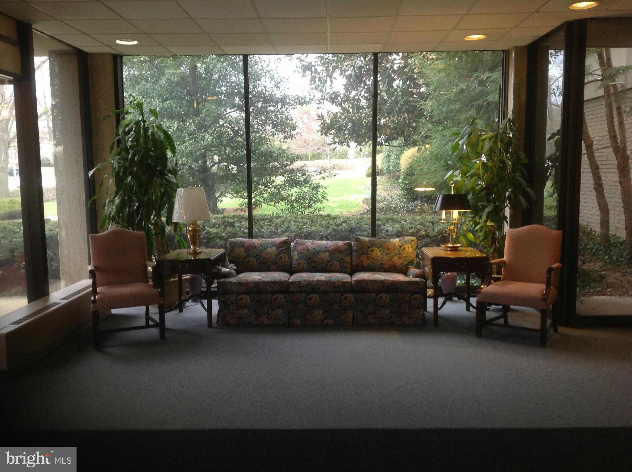 ROLAND PARK - Residential