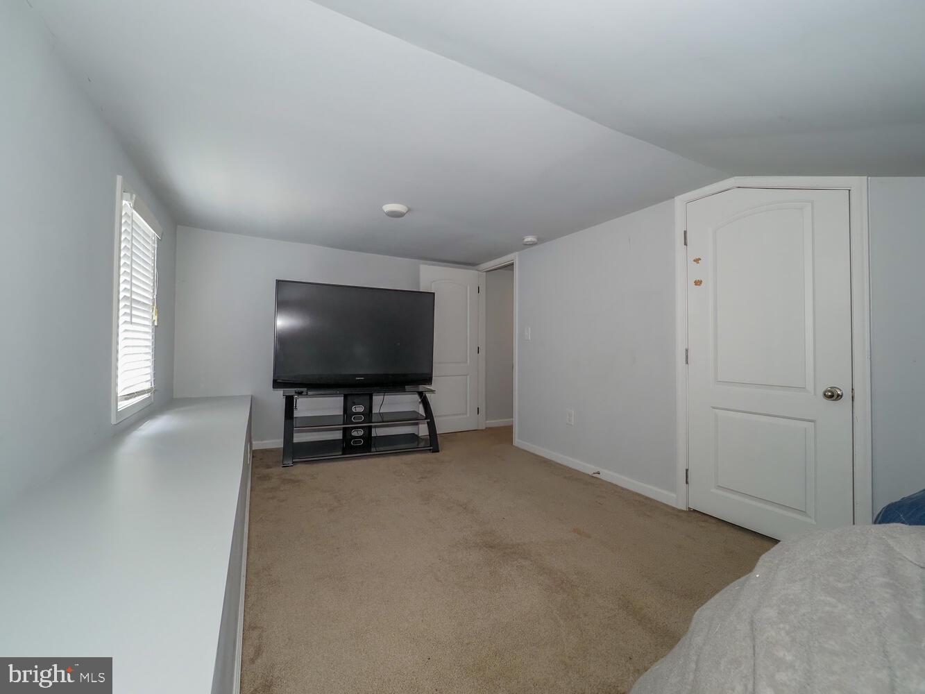 RIVIERA BEACH - Residential