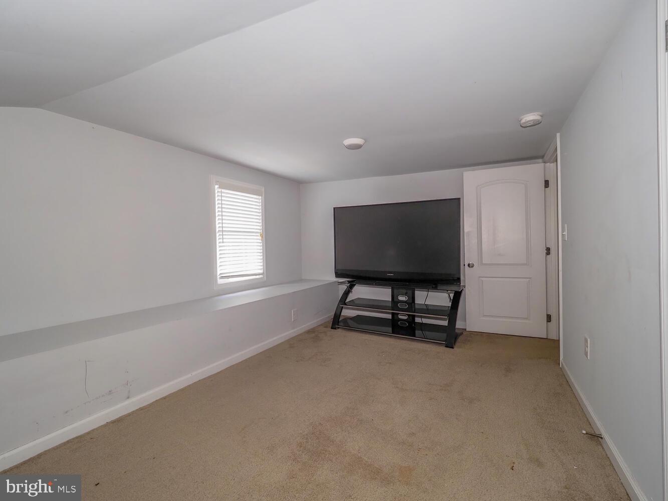 RIVIERA BEACH - Residential