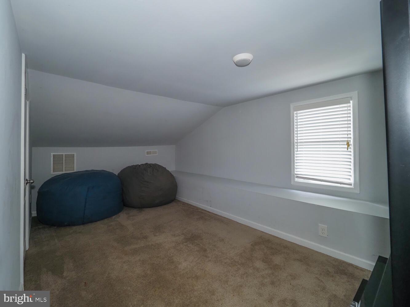 RIVIERA BEACH - Residential