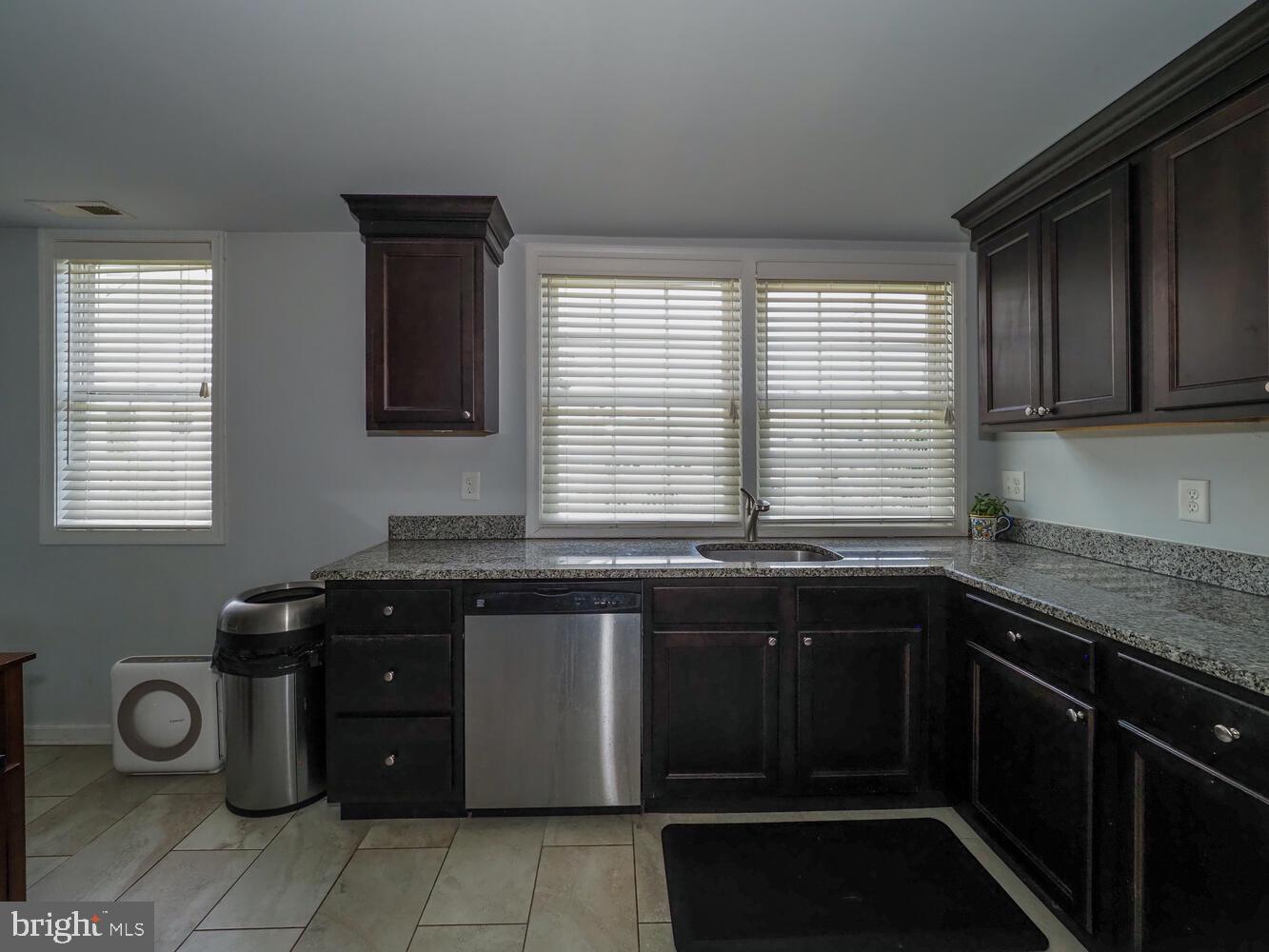 RIVIERA BEACH - Residential