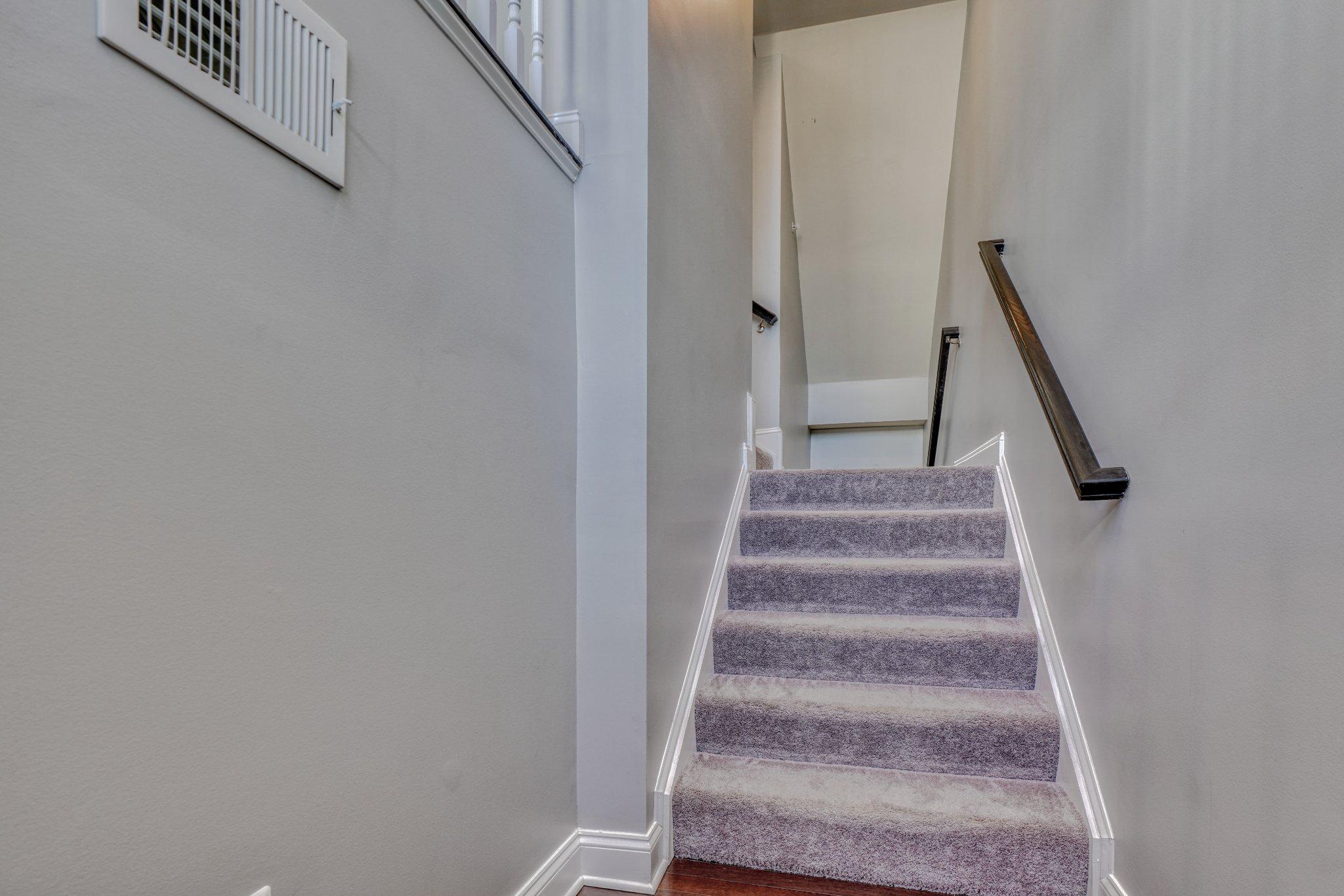 1215 ORCHID ROAD