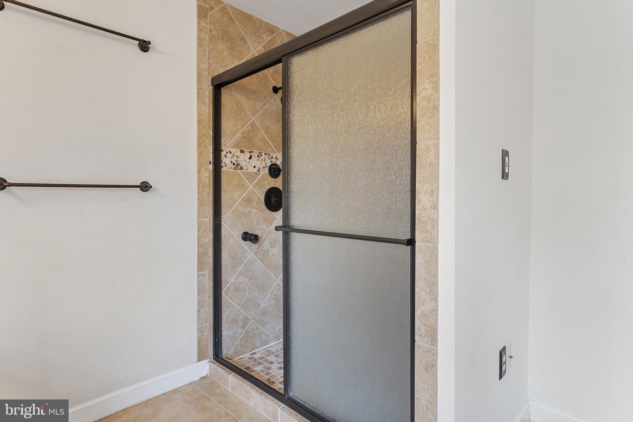 BERRY HILL MANOR - Residential