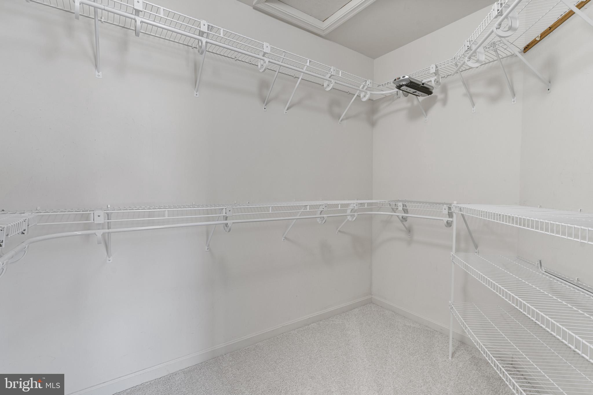 BERRY HILL MANOR - Residential