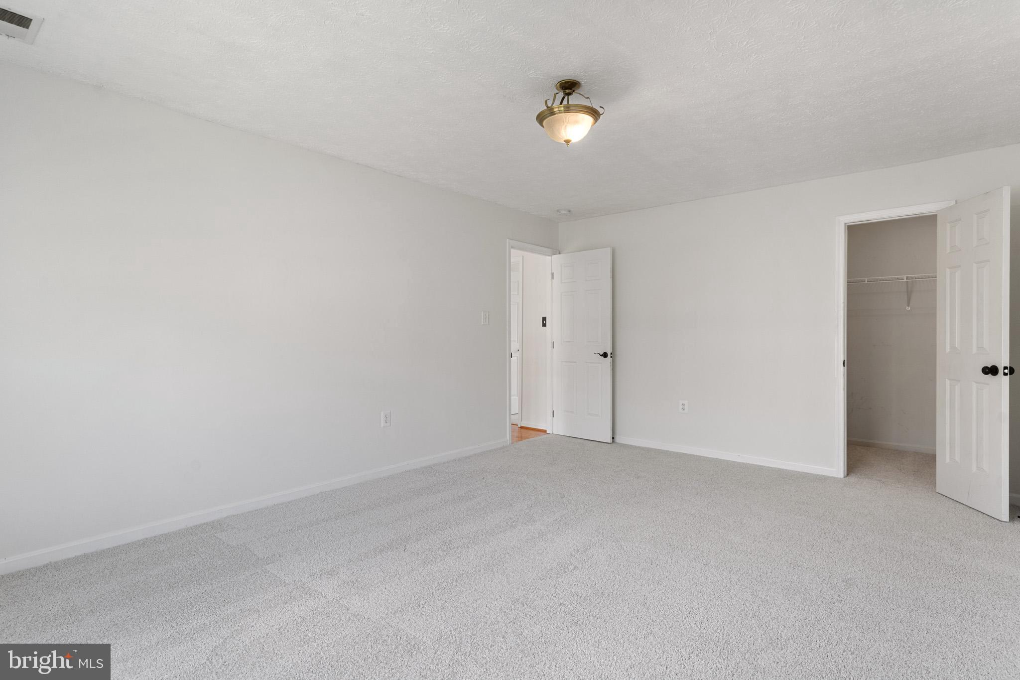 BERRY HILL MANOR - Residential